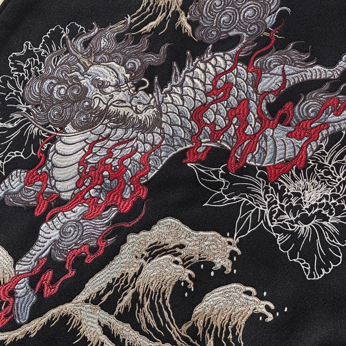 PT-055 authentic Taobao embroidered Qilin motif and waves macro